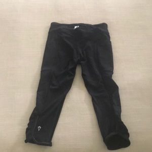 Black ivivva leggings